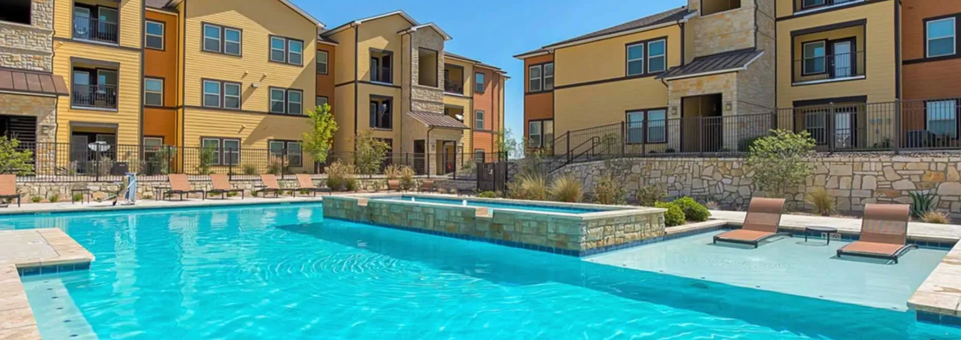 the pool at The Latigo at Eagle Pass